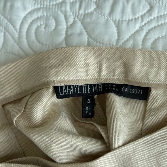 Reposhing Lafayette 64% Linen 36% Silk Pants - Picture 2 of 4